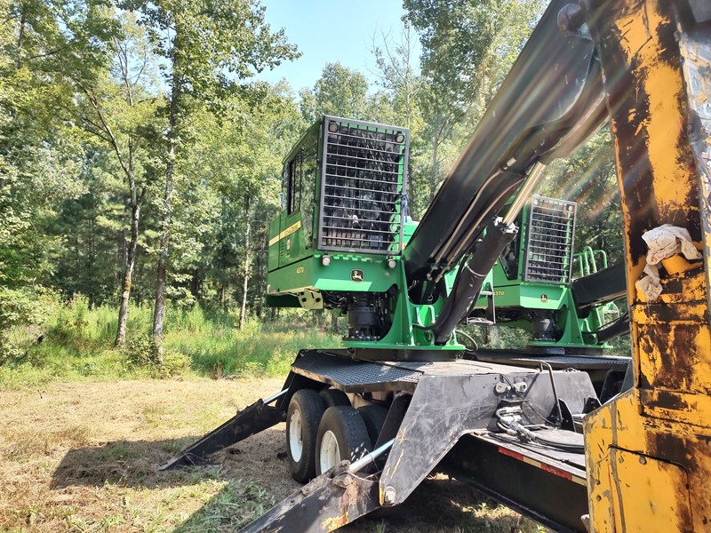 2015 John Deere 437D Log Loader